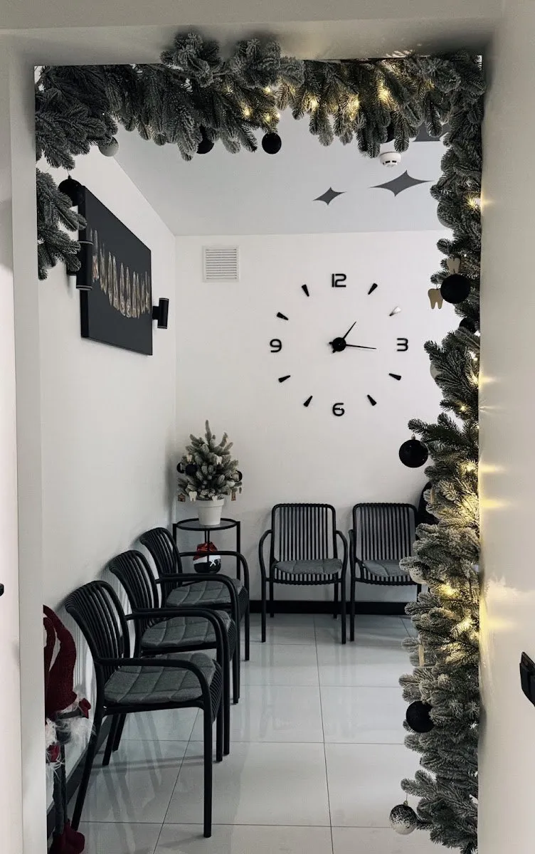 Стоматологія ISKRA Dental Clinic (Іскра)