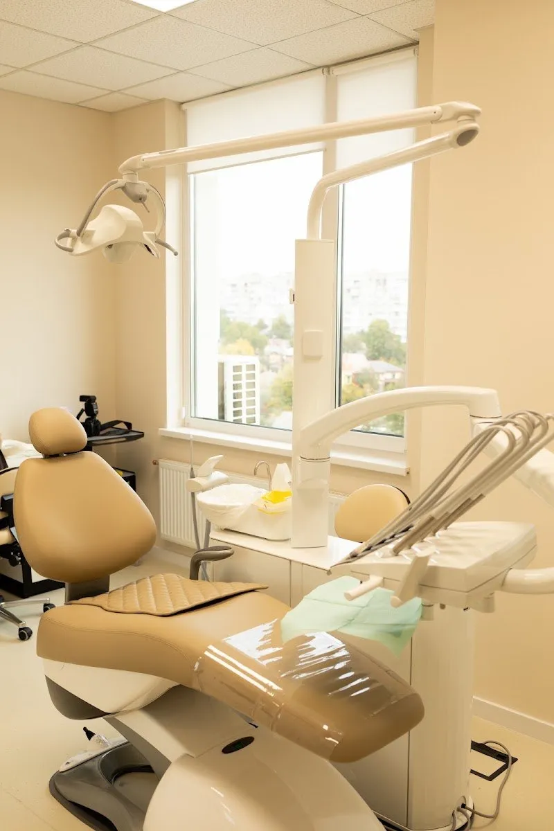 Стоматологія ORTHO CENTER (Орто Центр)