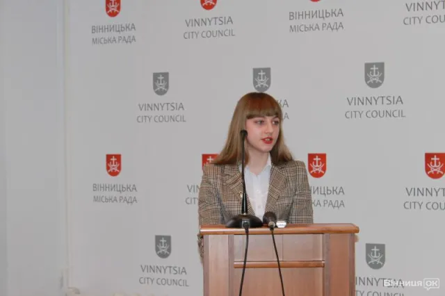 Вінницька молодь зібралась на дебати щодо ситуації в країні (Фоторепортаж) — фото 8
