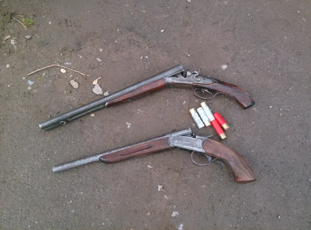 У Вінниці затримали автомобіль з обрізами та бронежилетами (Фоторепортаж) + (Відео) — фото 2