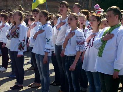 У Козятині відбувся флешмоб пыд назвою «Якщо діти благають - гармати мовчать» (Фоторепортаж) + (Відео) — фото 4