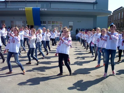 У Козятині відбувся флешмоб пыд назвою «Якщо діти благають - гармати мовчать» (Фоторепортаж) + (Відео) — фото 5