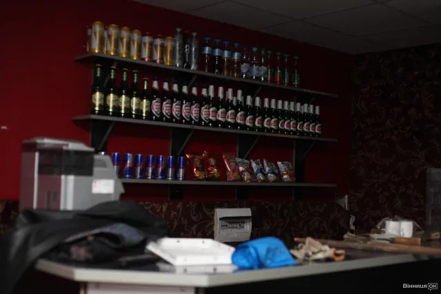 Міліція «накрила» гральний клуб, який працював під вивіскою інтернет-салону (Фоторепортаж) — фото 3