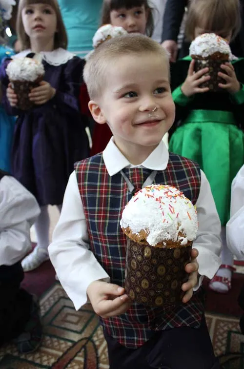 З Великодніми привітаннями завітали міндоходівці до «Малятка» — фото 1