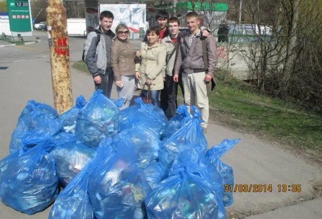 Більше чотирьох тисяч вінничан долучилося до загальноміських суботників (Фоторепортаж) — фото 5