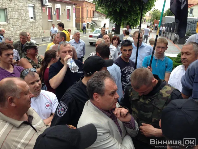 Кілька десятків вінницьких активістів Майдану, вимагати відставки В’ячеслава Соколового (Фоторепортаж) — фото 8