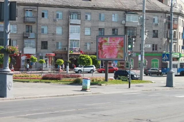 Вулиці міста звільняють від реклами — фото 1
