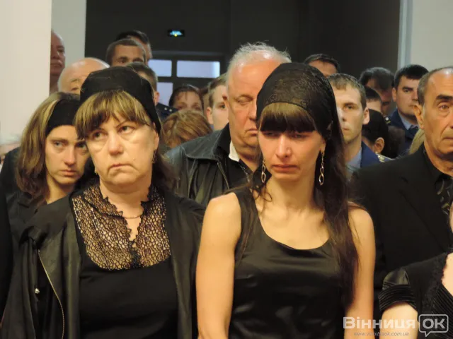 Вінничани прощалися із вінничанином Костянтином Могилко – льотчиком вищого класу, підполковником, Героєм України (Фоторепортаж) — фото 8