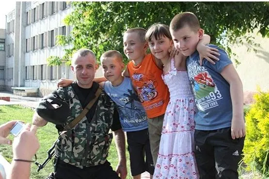 Більше 100 чоловік зведеного загону працівників міліції поїхали в зону АТО (Фоторепортаж) — фото 2