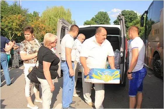 Більше 100 чоловік зведеного загону працівників міліції поїхали в зону АТО (Фоторепортаж) — фото 5