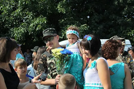 З зони бойових дій повернувся зведений загін вінницьких міліціонерів (Фоторепортаж) — фото 8
