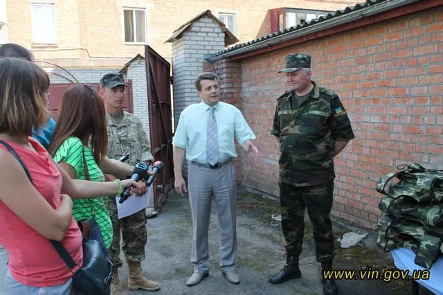 50 бронежилетів придбали вінницькі благодійники для солдатів в АТО (Фоторепортаж) — фото 3