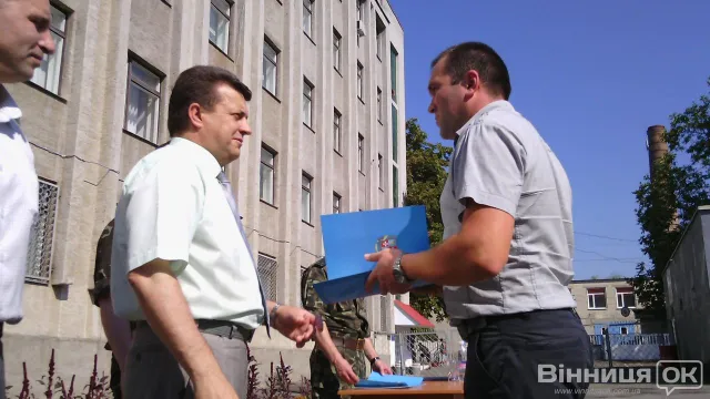 Шість бойових розвідувально-дозорних машин БРДМ-2 уже в зоні АТО (Фото) — фото 4