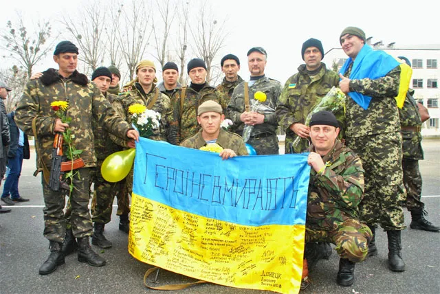 Із зони АТО повернулися вінничани зі зведеного загону Повітряних Сил (Фото) — фото 3