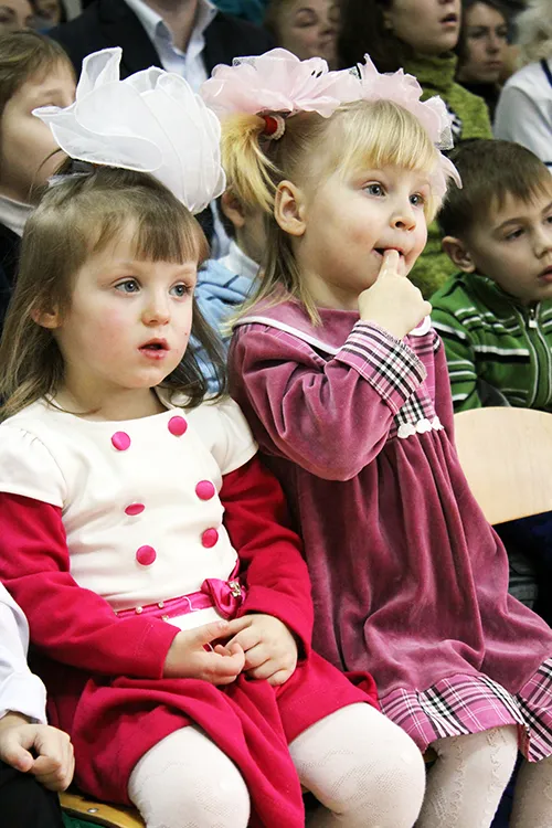 Обласні податківці виконали роль Св. Миколая, завітавши до вихованців „Малятка” — фото 2