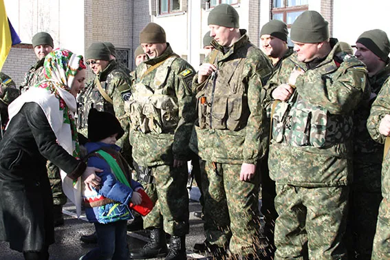 Сто сімдесят вінницьких правоохоронців вирушили в зону АТО (Фоторепортаж) + (Відео) — фото 10