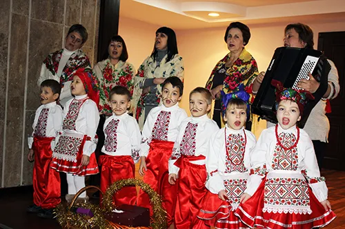 Щедрівки дітлахів пролунали в обласній фіскальній службі — фото 5