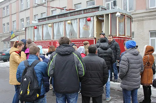 Обіцянки потрібно виконувати – обласні податківці провели екскурсію для молоді зі Щастя — фото 4