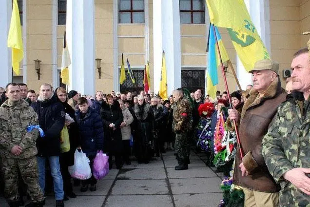 В останню путь провели вінничани «айдарівця» Олександра Захарчука (Фото) — фото 5