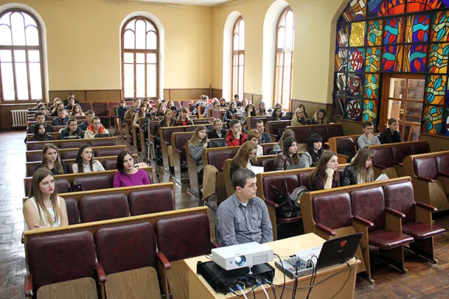 Студенти Вінницького торговельно-економічного університету шукали шляхи ефективного оподаткування — фото 2